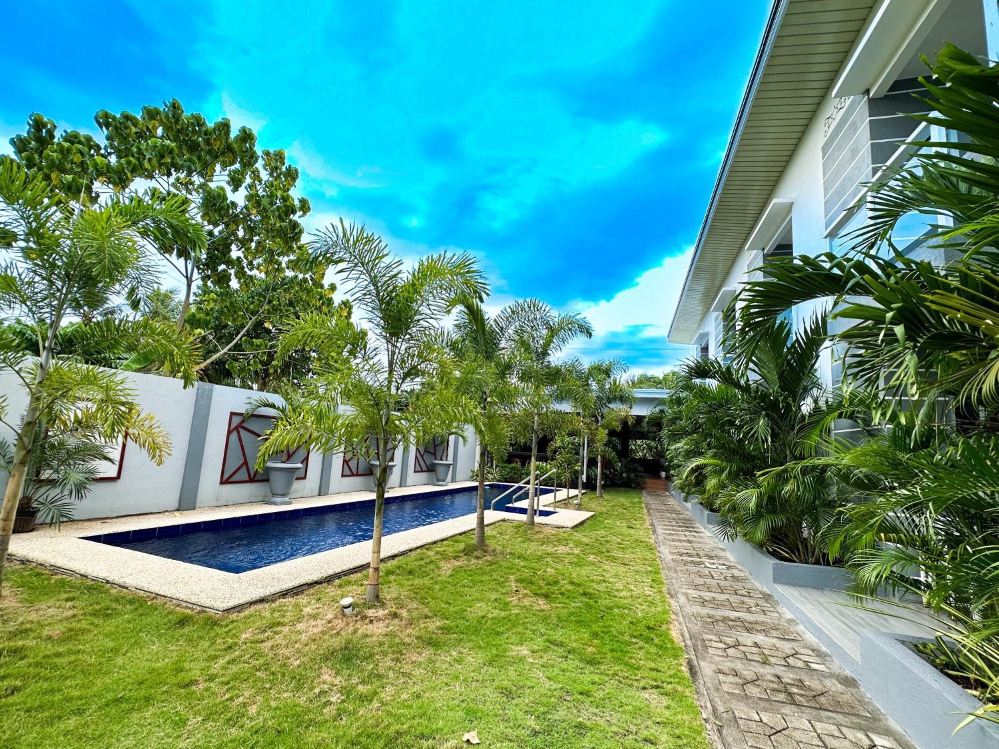 Sapphire Boutique Resort Panglao Island Exterior photo